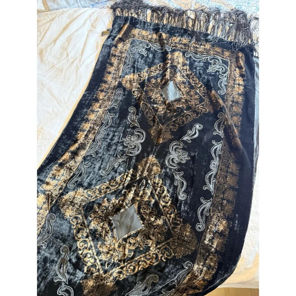 Vintage J & NY Viscose And Silk Black Brown Embroidered Scarf Fringe 64